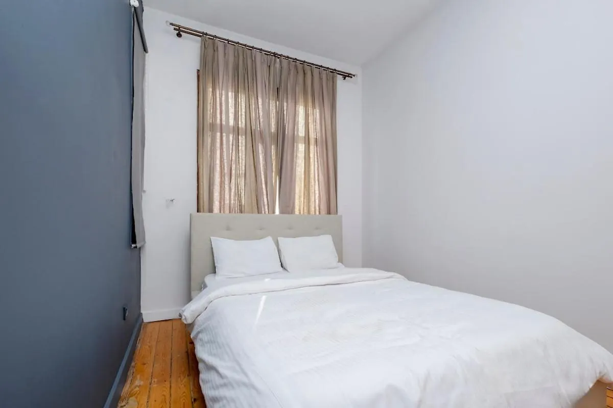 Cosy 2-Bedroom Apartment Istanbul 0*,