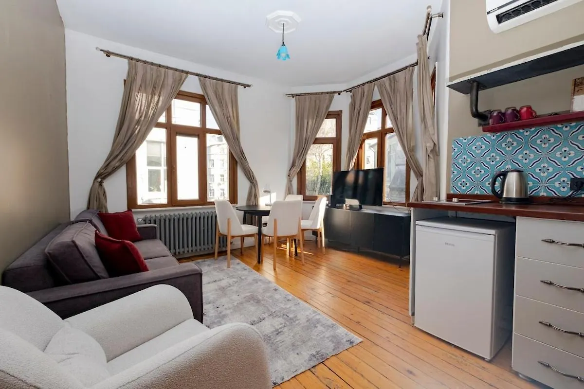 Cosy 2-Bedroom Apartment Istanbul